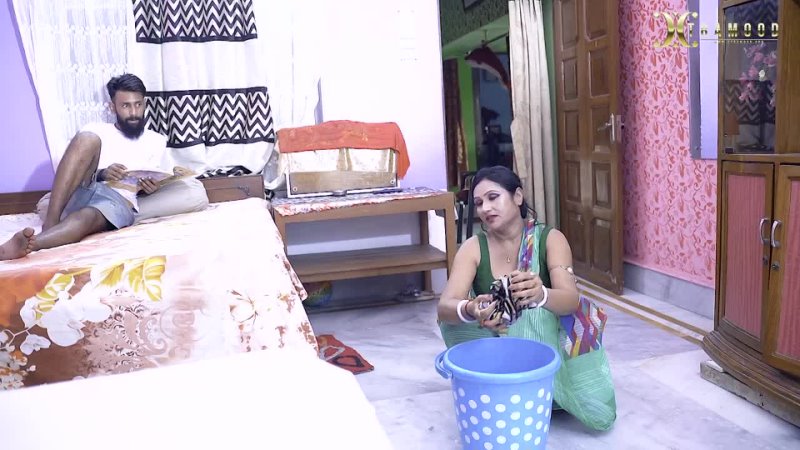 Ghar ka malik naukrani ko chod diya